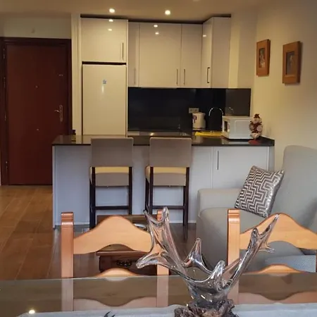 アパート Piso Reformado A Estrenar Cerca Playa Y Centro マルベーリャ